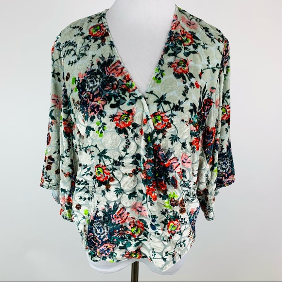 Anthropologie Maeve Velvet Floral Umi Wrap Top XS - Picture 2 of 8